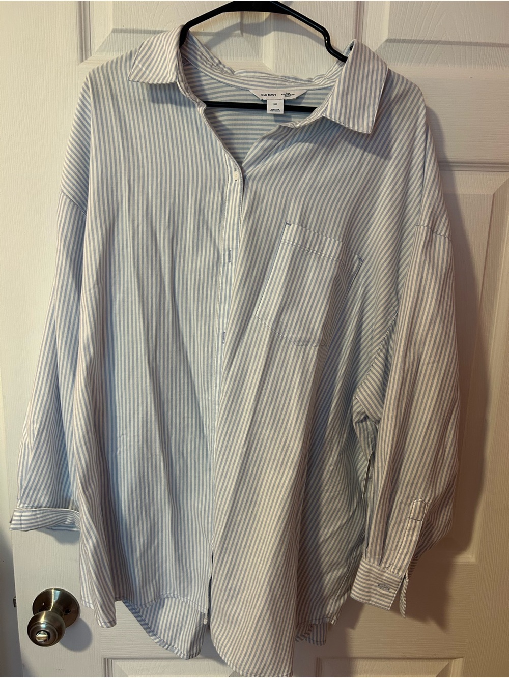 Old Navy button down - Picture 2 of 4